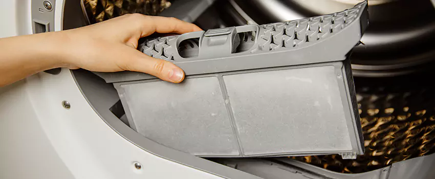 Signs Of A Clogged Dryer Lint Trap in Riverview, Florida